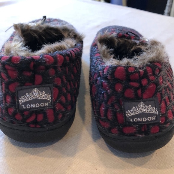 Pretty You London Slippers / Shoes M - Picture 2 of 5